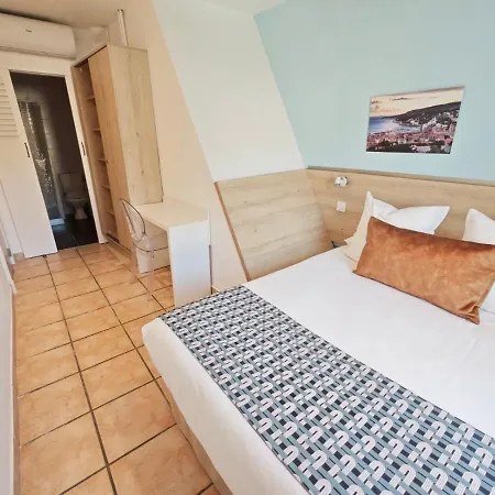 Des Calanques Hotel *